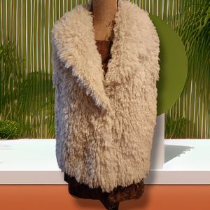 Betsy Johnson Faux Fur Shag Vest with Leopard Print lining. NWT